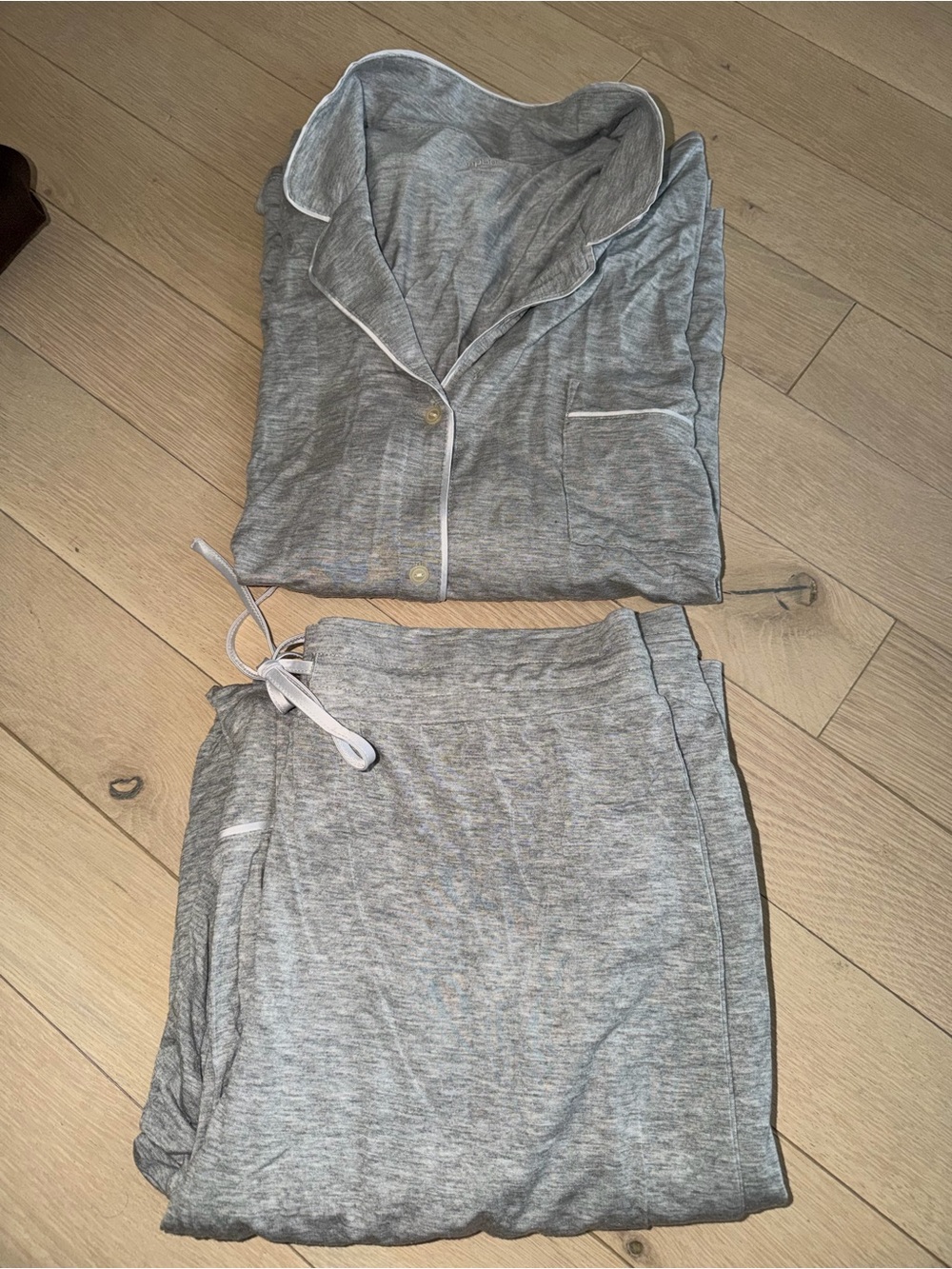 Gap Gray Two-Piece Pajama Set Size Small